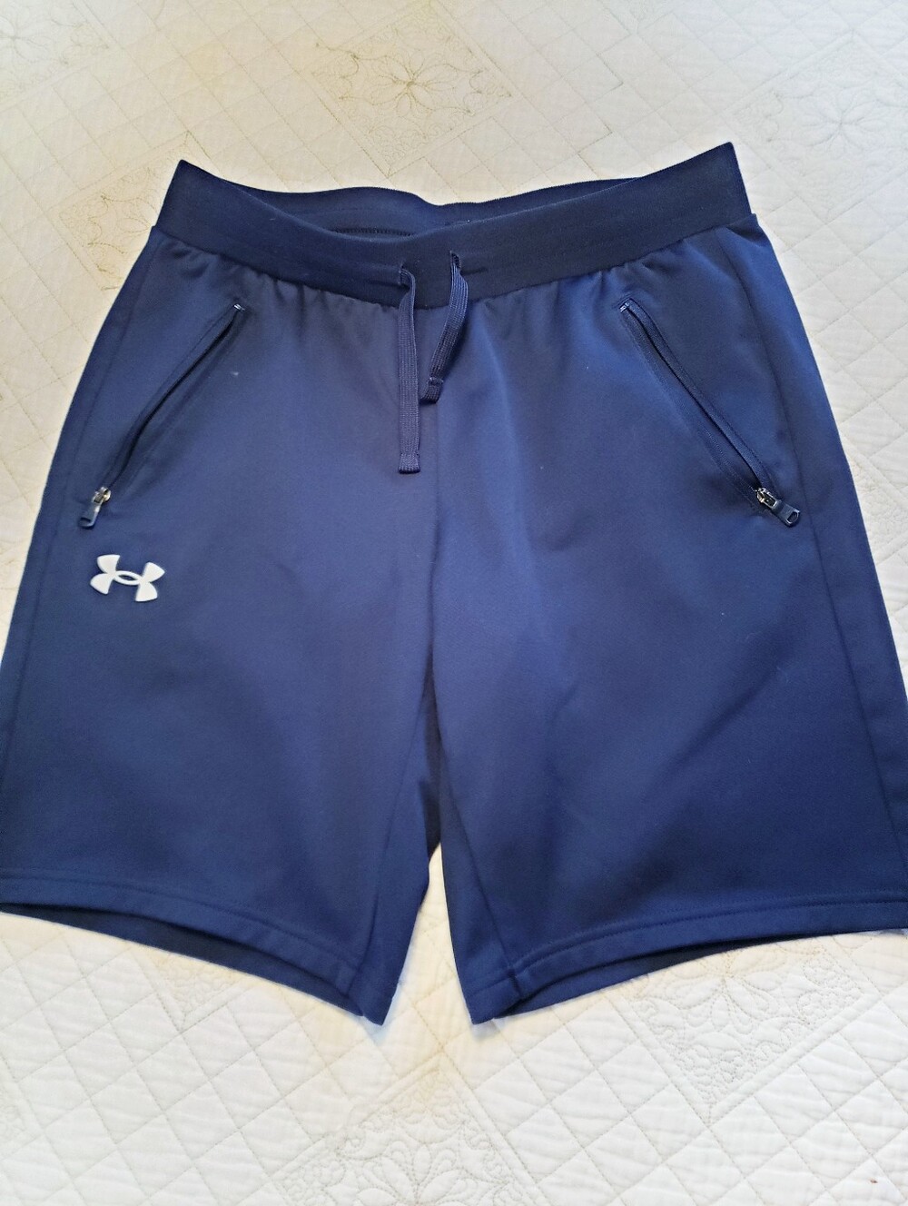 Under Armour Boys Large US14 Navy Academy Blue Shorts